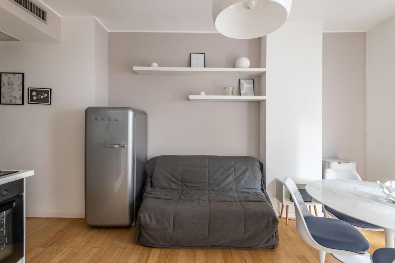 Easylife - Sofisticato Monolocale Con Terrazzino Nel Cuore Di Porta Venezia ミラノ エクステリア 写真