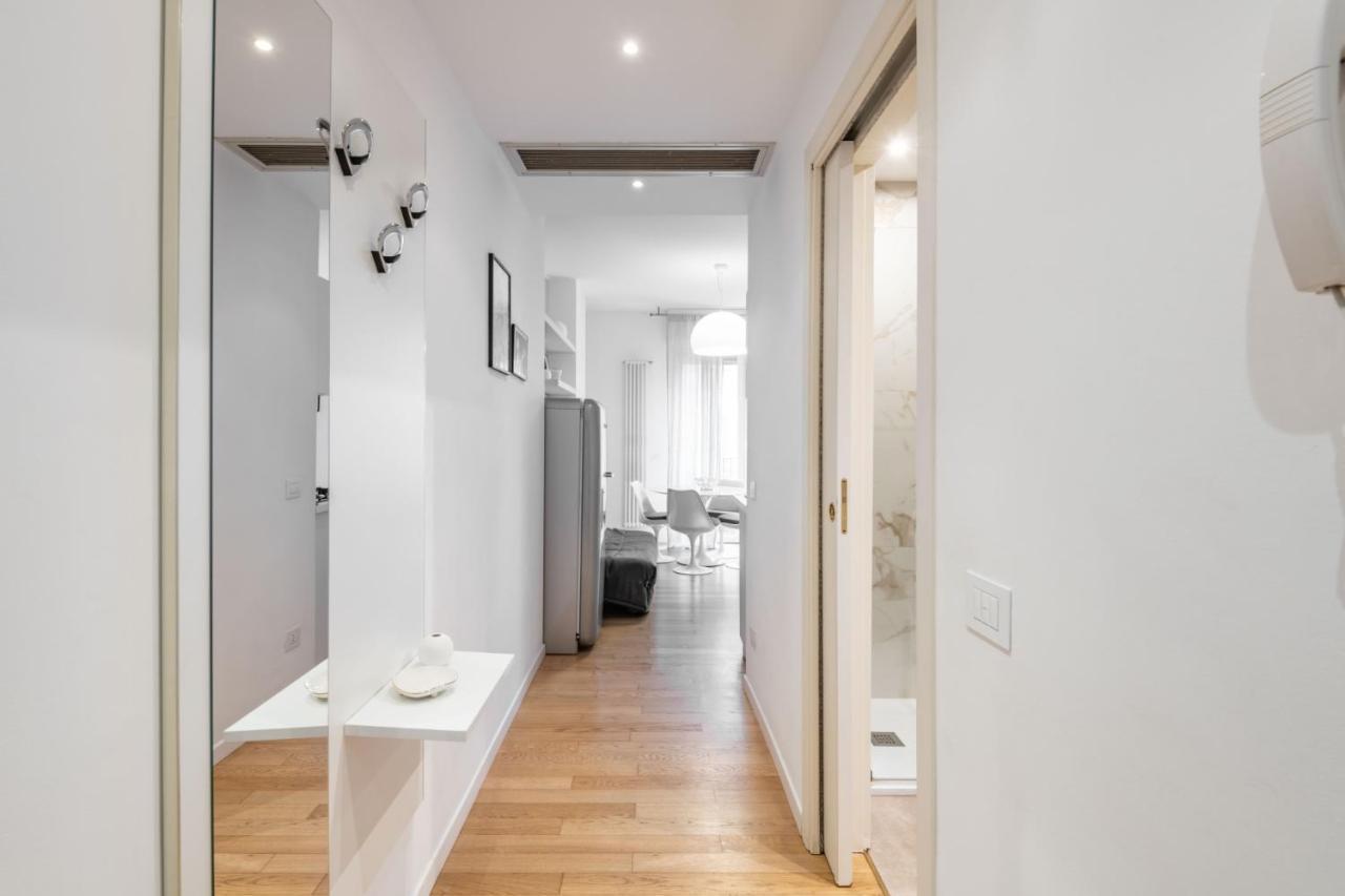 Easylife - Sofisticato Monolocale Con Terrazzino Nel Cuore Di Porta Venezia ミラノ エクステリア 写真
