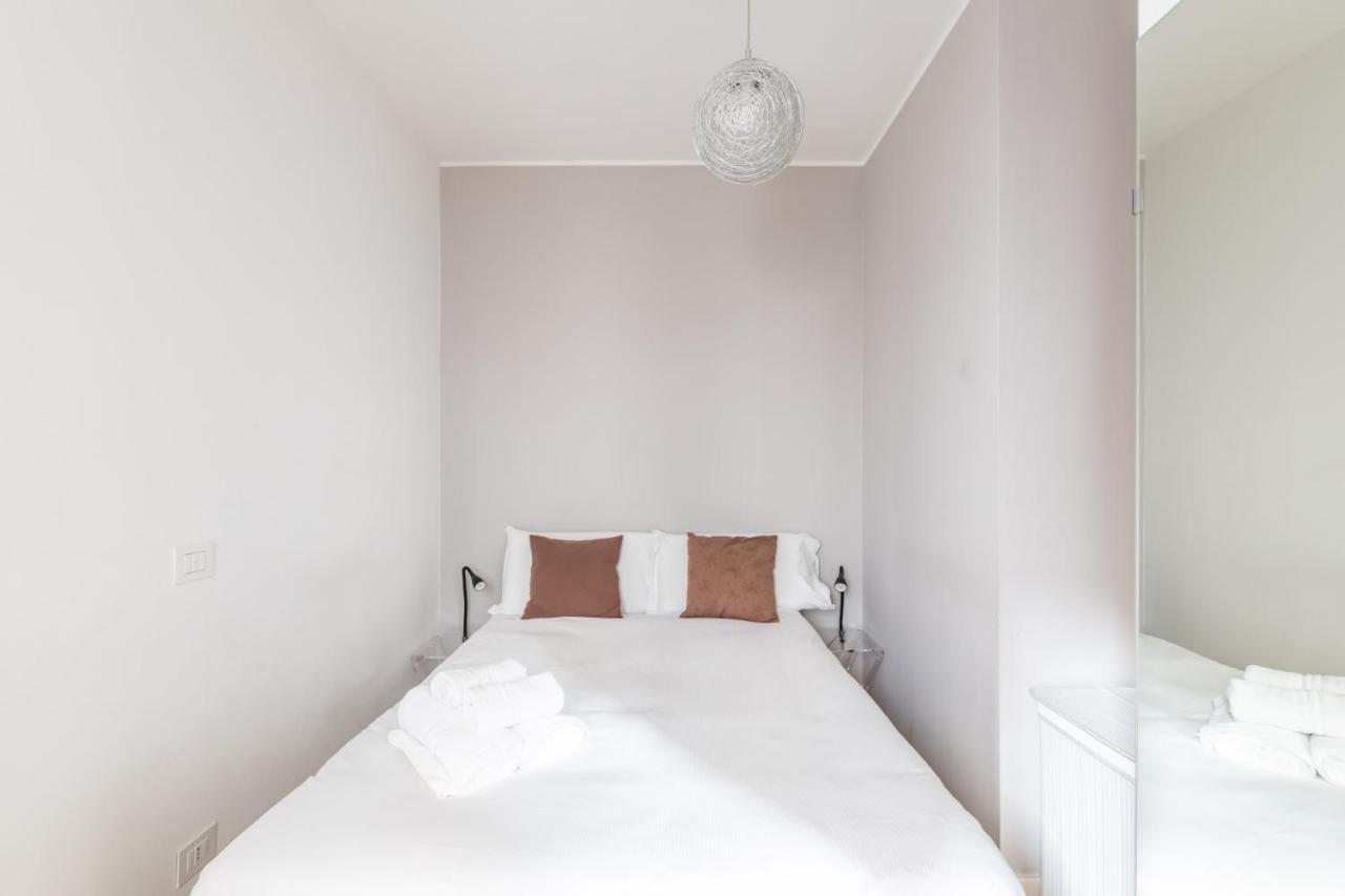 Easylife - Sofisticato Monolocale Con Terrazzino Nel Cuore Di Porta Venezia ミラノ エクステリア 写真